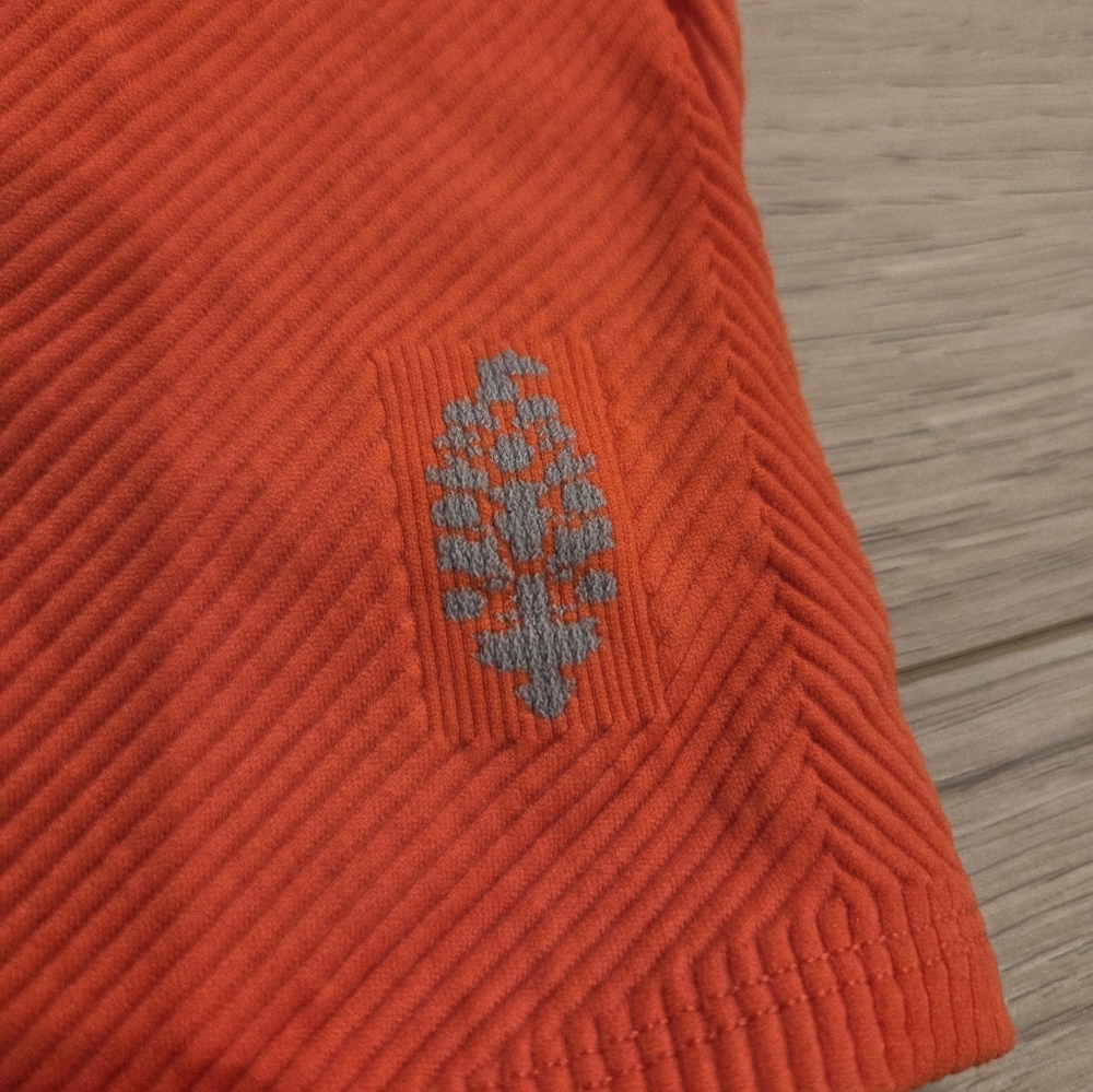 Free People Ribbed Top 🧡❤️ - Picture 3 of 7